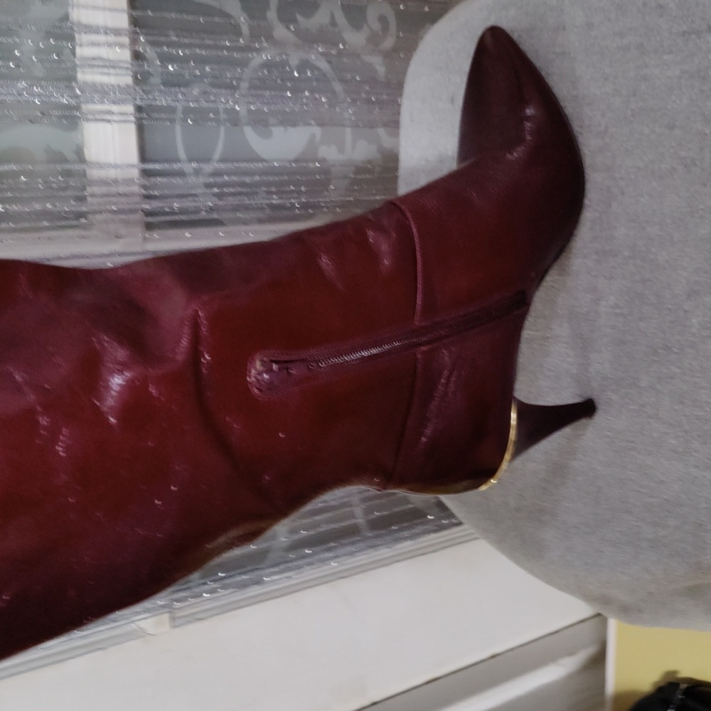 Michael Kors size 8 Burgundy patten leather thigh high boots 3inch heel - Picture 6 of 8